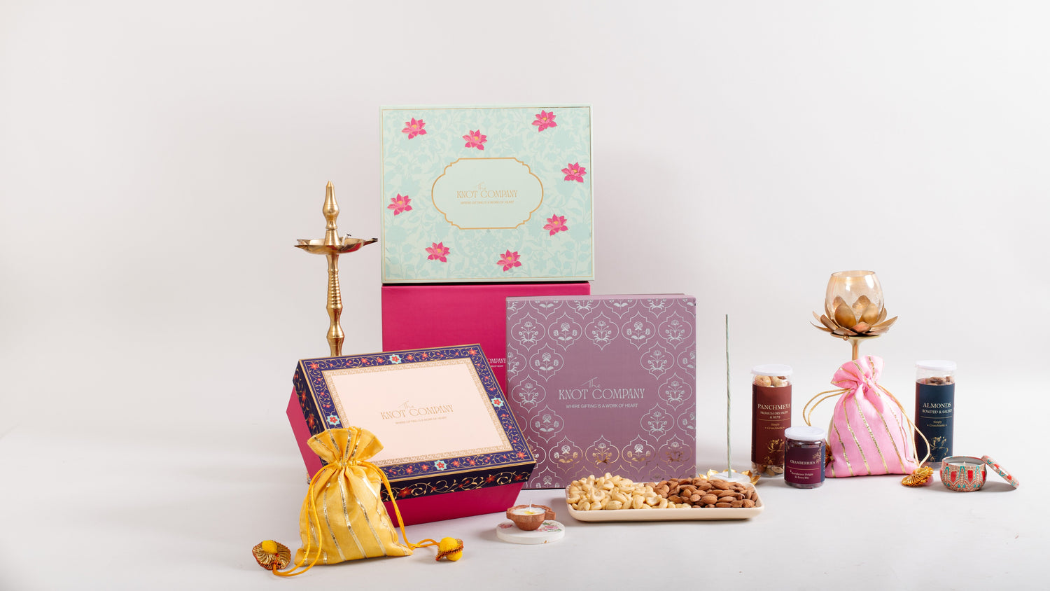 Top 10 Premium Diwali Corporate Gifts to Impress Clients in 2025