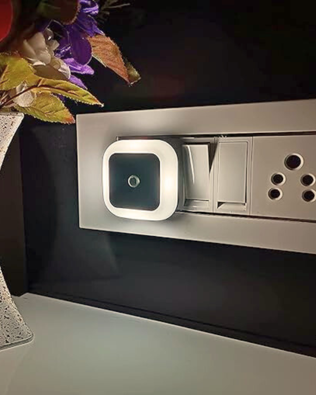 Automatic Sensor Smart Sensor LED Plug Night Lamp
