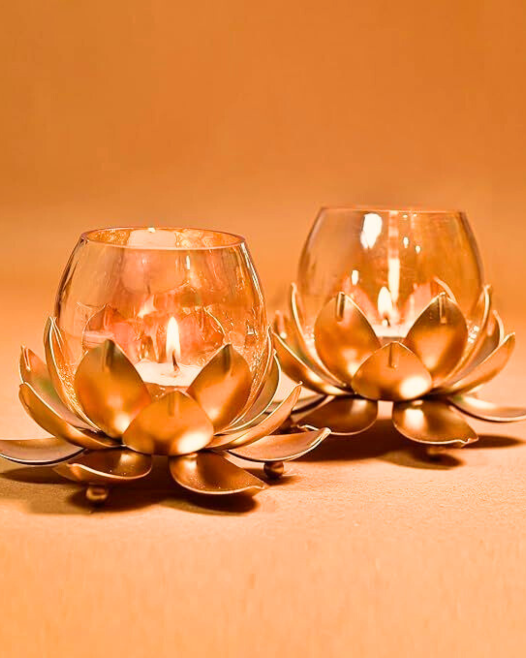 Crackled Glass With T-Light Candles (Per Piece)