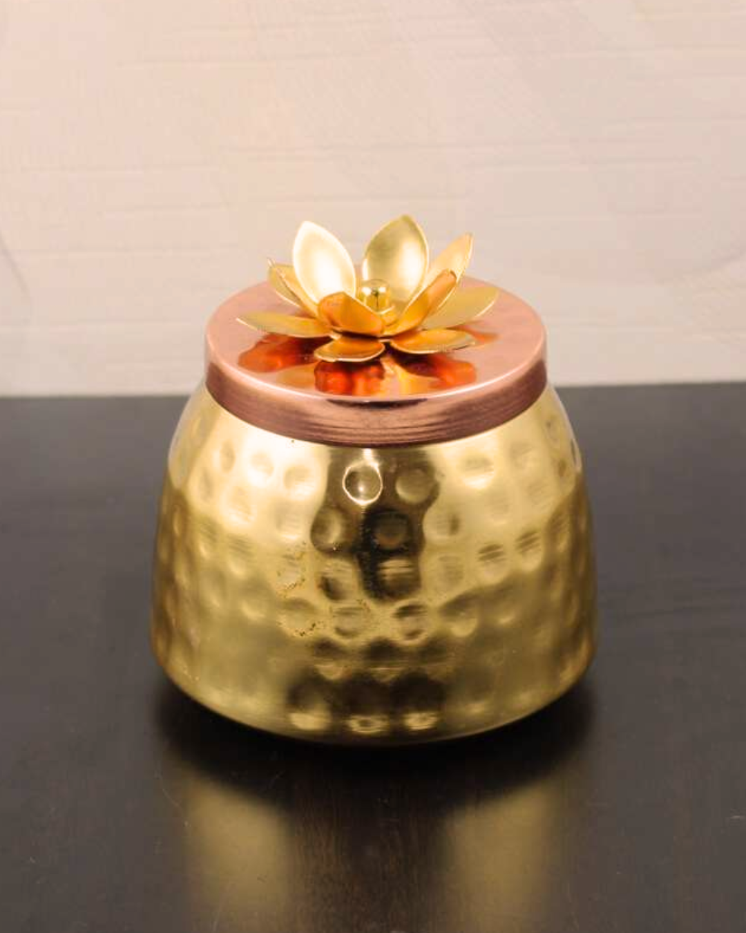Hammered Gold Tin With Mix Dry Fruits - 50 Gms
