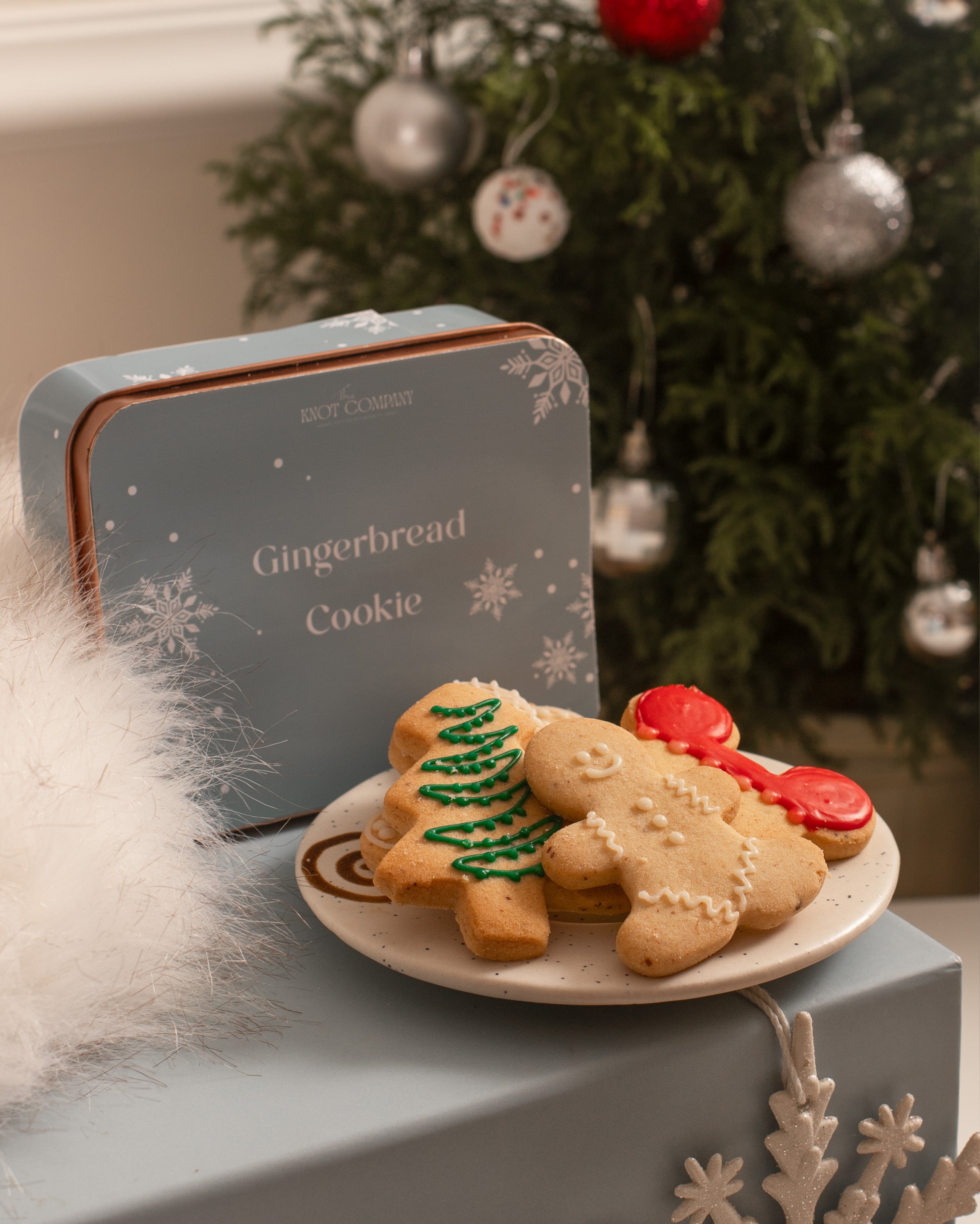 Kisses Under The Mistletoe