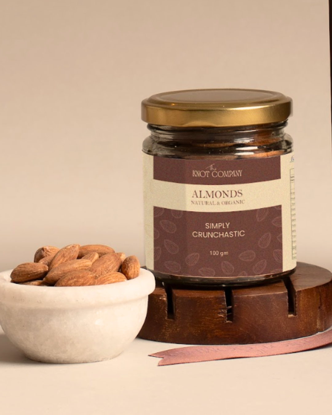 Plain Almonds In a Glass Jar 100 Gms