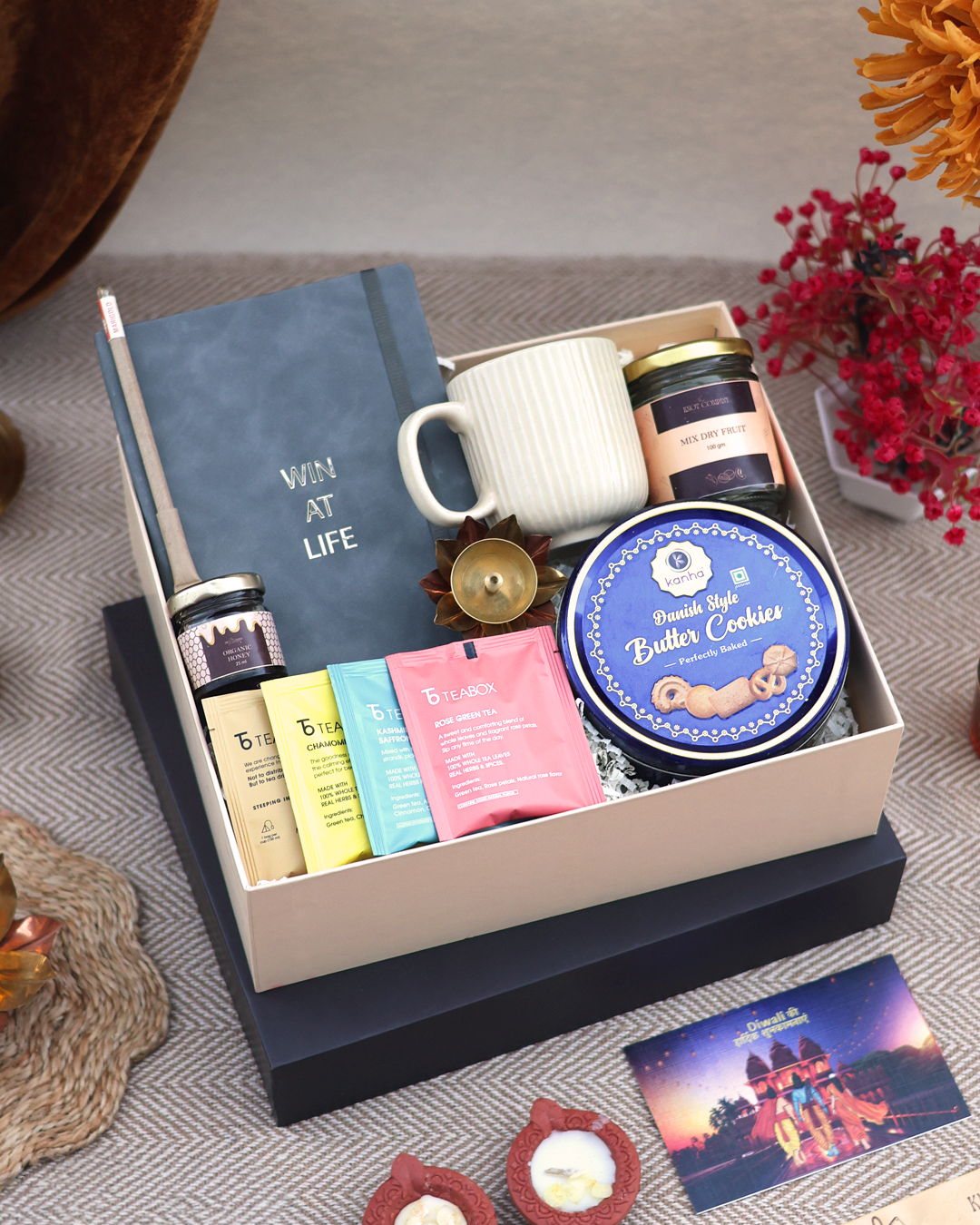 Tea, Treats & Tradition Hamper